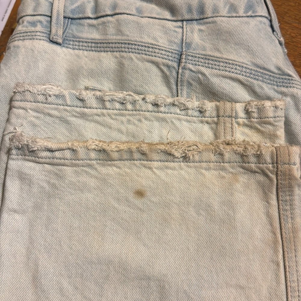 Good American Good '90s Loose Rip Jeans Size 14 Shredded Distressed Light Wash - Picture 12 of 12